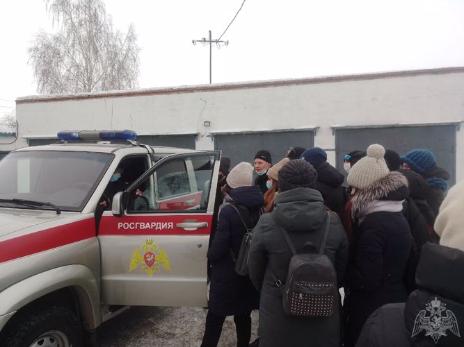В Новосибирске военнослужащие и сотрудники Росгвардии присоединились к всероссийской ведомственной акции «Неделя  мужества»