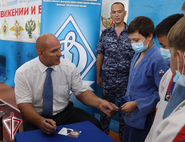В акции «День спорта с Росгвардией» приняли участие чемпионы и призеры Олимпийских игр