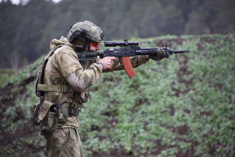 Новосибирский военный институт Росгвардии провел чемпионат по стрельбе памяти погибших выпускников