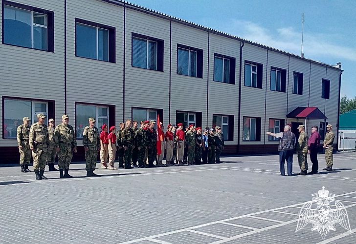 Юнармейцы Новосибирской области провели дни каникул с военнослужащими Росгвардии