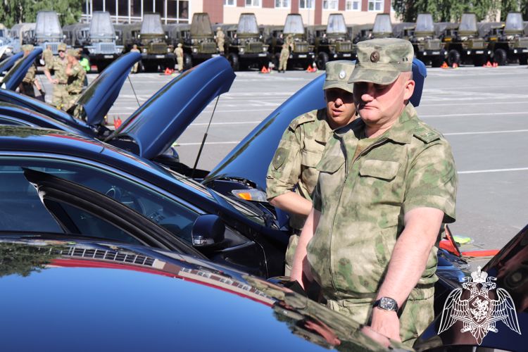 В Новосибирском военном институте Росгвардии проверено техническое состояние автомобильной техники