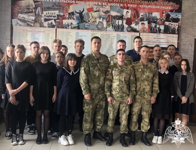 В Новосибирской области военнослужащие Росгвардии провели урок мужества, посвященный победе в битве за Кавказ