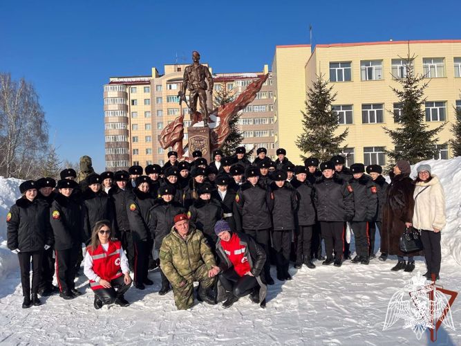 Кадеты из Донецкой Народной Республики посетили отряд специального назначения "Ермак"