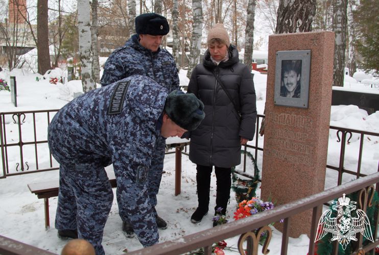 В Новосибирске состоялся турнир по стрельбе из пистолета Макарова среди подразделений вневедомственной охраны