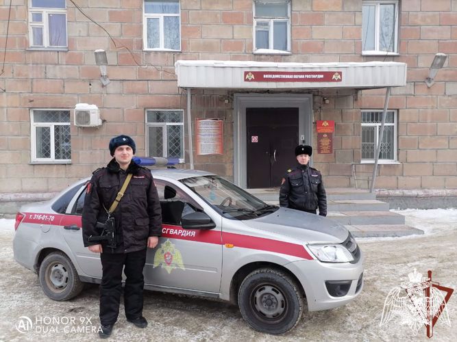 В Новосибирске сотрудники Росгвардии помогли вернуться домой потерявшемуся ребенку