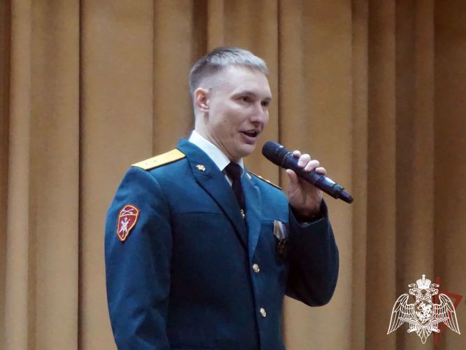 Победителей окружного этапа смотра-конкурса самодеятельной авторской песни «Солдаты антитеррора» наградили в Новосибирске