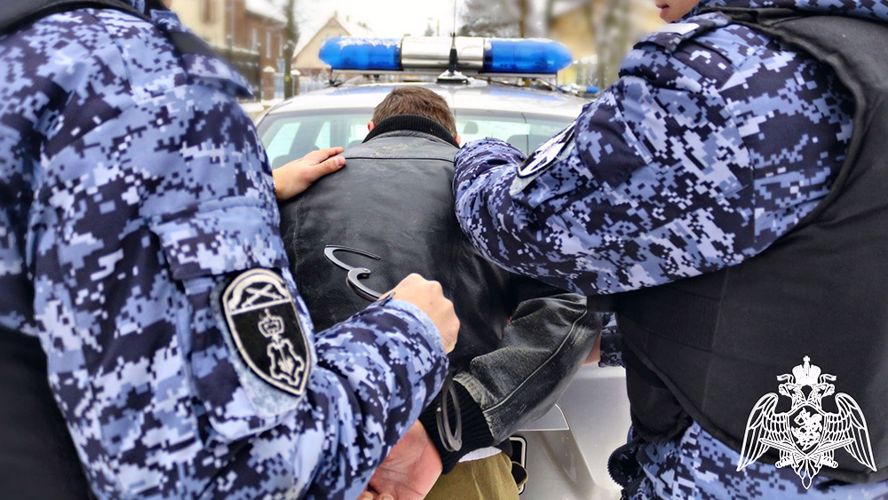 В Новосибирске сотрудниками вневедомственной охраны задержан подозреваемый в тяжком преступлении
