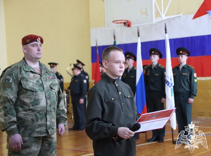 В Новосибирске воспитанники подшефного Росгвардии учреждения вступили в ряды «Гвардейской смены»