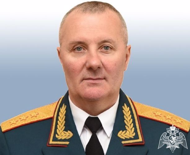 Командующему Сибирским округом войск национальной гвардии РФ присвоено воинское звание генерал-полковник
