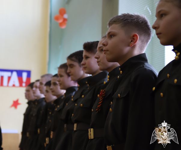 В Новосибирске воспитанники подшефного Росгвардии учреждения вступили в ряды «Гвардейской смены»