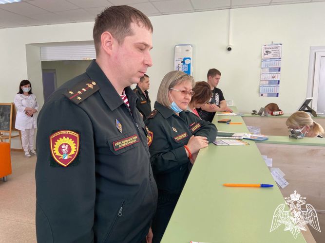 Военнослужащие Новосибирского военного института Росгвардии приняли участие в донорской акции (Видео)