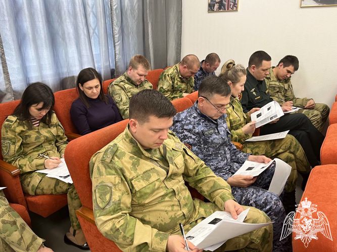 В Новосибирске росгвардейцы присоединились к исторической акции «Диктант Победы»