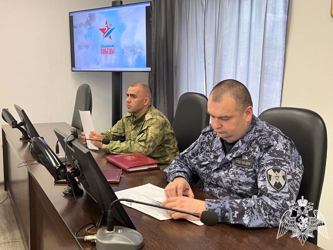 В Новосибирске росгвардейцы присоединились к исторической акции «Диктант Победы»