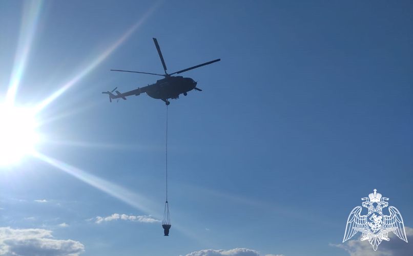 Авиация Росгвардии принимает участие в тушении лесных пожаров в Новосибирской области