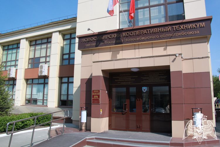 В Новосибирске сотрудники Росгвардии поздравили с принятием Присяги будущих сотрудников правоохранительных органов