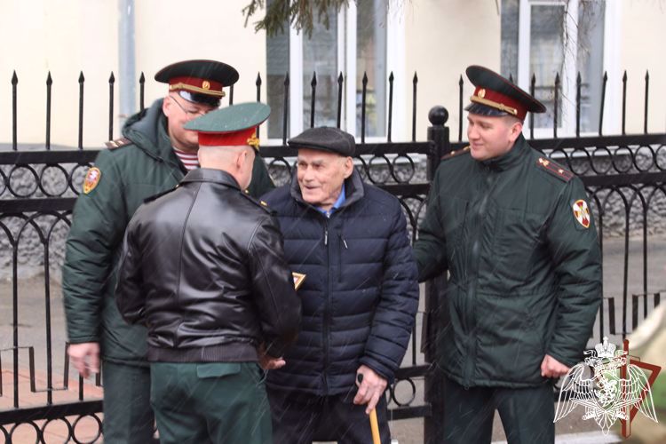 В Новосибирске стартовал автопробег Росгвардии «Вахта памяти. Сыны Великой Победы»