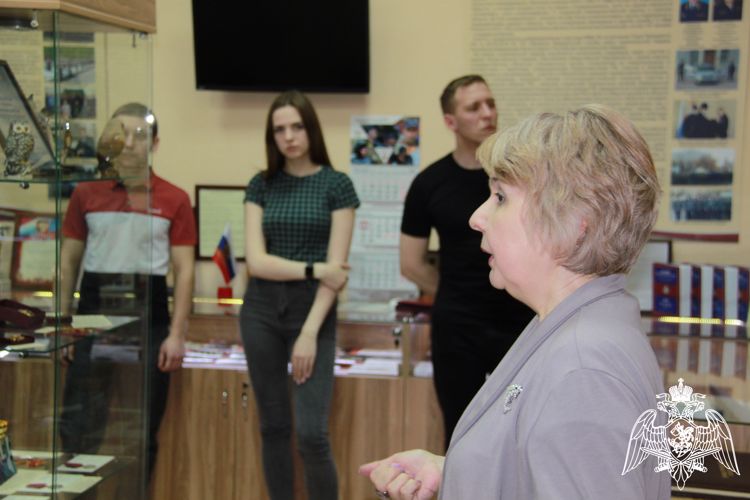 В музее Управления вневедомственной охраны Росгвардии по Новосибирской области открылась экспозиция, приуроченная ко Дню Победы