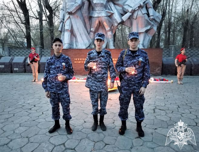 Сотрудники и военнослужащие Росгвардии приняли участие в мероприятиях, приуроченных ко Дню памяти и скорби  