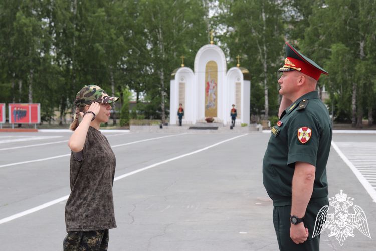 В Новосибирском военном институте Росгвардии состоялась военно-спортивная игра «Зарница» для детей
