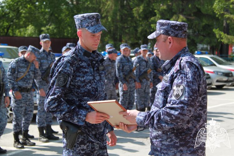 Конкурс профессионального мастерства среди групп задержания вневедомственной охраны Росгвардии прошел в Новосибирске