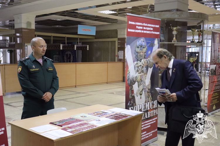Военный институт Росгвардии совместно с Федерацией бокса Новосибирской области провели спортивный военно-патриотический «Фестиваль бокса»