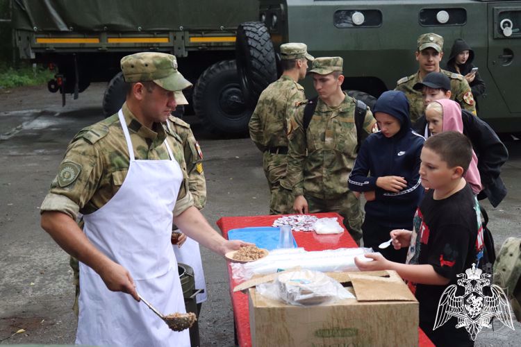 Военный институт Росгвардии совместно с Федерацией бокса Новосибирской области провели спортивный военно-патриотический «Фестиваль бокса»