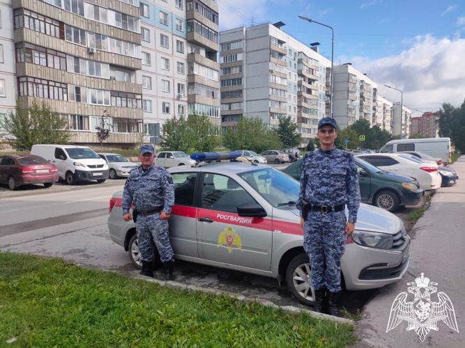 В поселке Кольцово экипаж вневедомственной охраны Росгвардии задержал грабителей