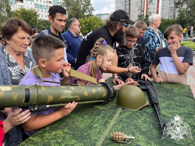 Ветераны сил специального назначения Росгвардии приняли участие в военно-патриотическом мероприятии в Новосибирске