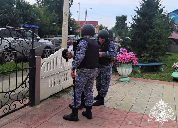 В Новосибирской области Росгвардия приняла участие в единых учениях по отработке действий при ЧС на объектах образования