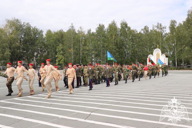 Курсанты Новосибирского военного института Росгвардии приняли участие в организации региональных соревнований «Полигон твоих возможностей»