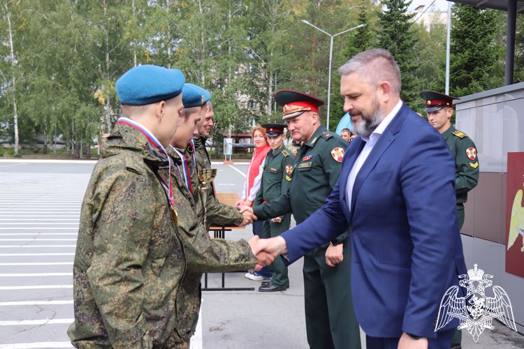 Курсанты Новосибирского военного института Росгвардии приняли участие в организации региональных соревнований «Полигон твоих возможностей»