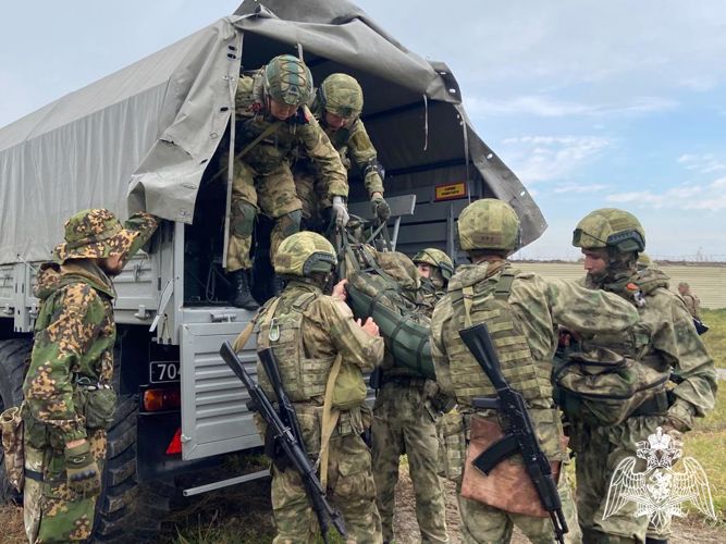 Занятия по тактической медицине прошли в Новосибирском военном институте Росгвардии (Видео)