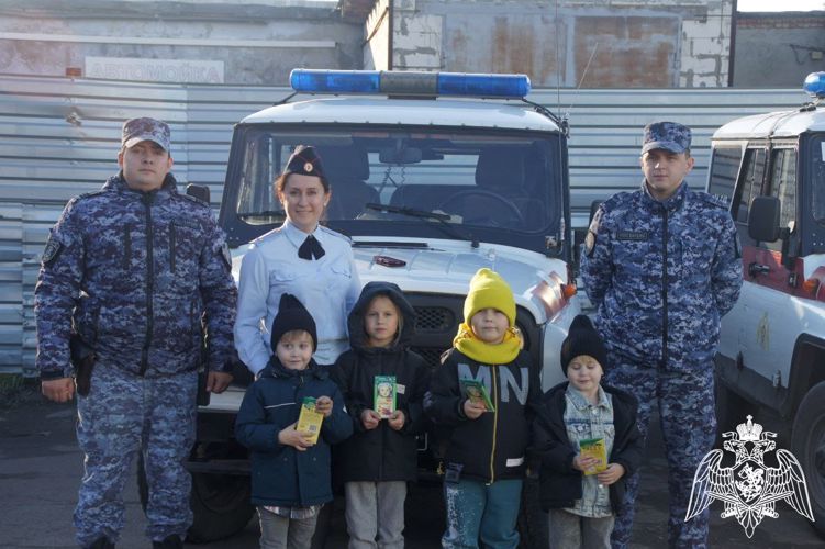 В Новосибирской области сотрудники вневедомственной охраны провели мероприятия, приуроченные ко Дню отца 