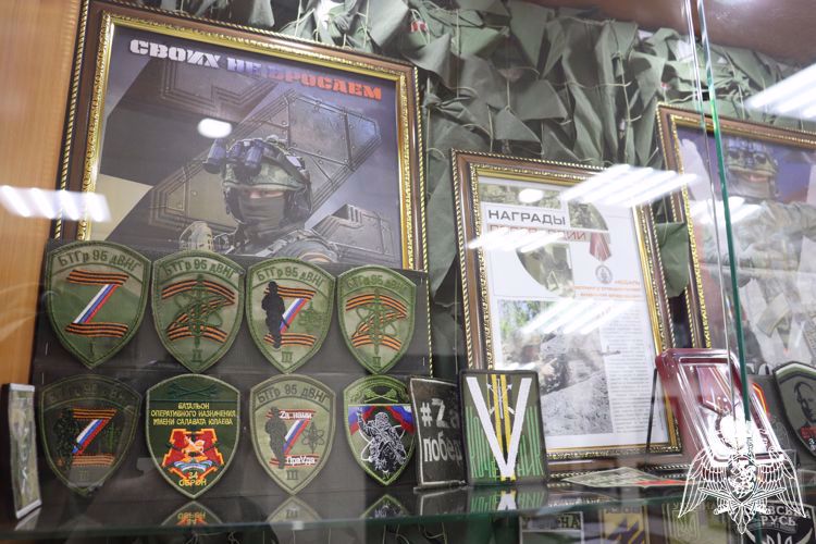 В музее Новосибирского военного института Росгвардии организована выставка, посвященная силам специального назначения ведомства
