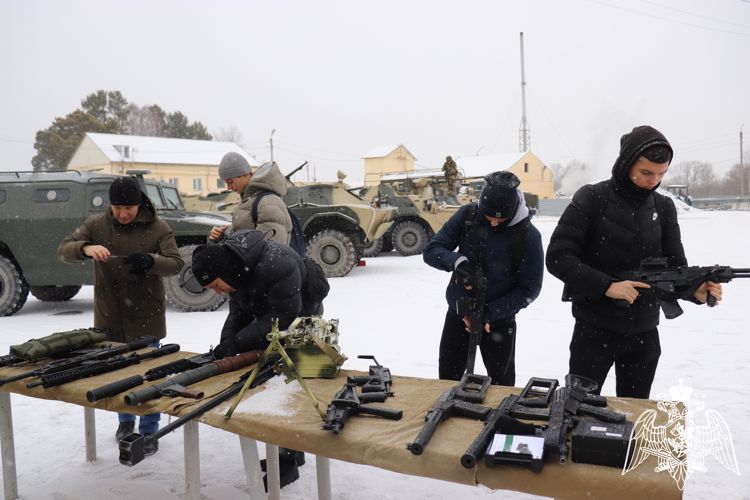 В Новосибирском военном институте Росгвардии прошел региональный Чемпионат по стрельбе памяти погибших выпускников