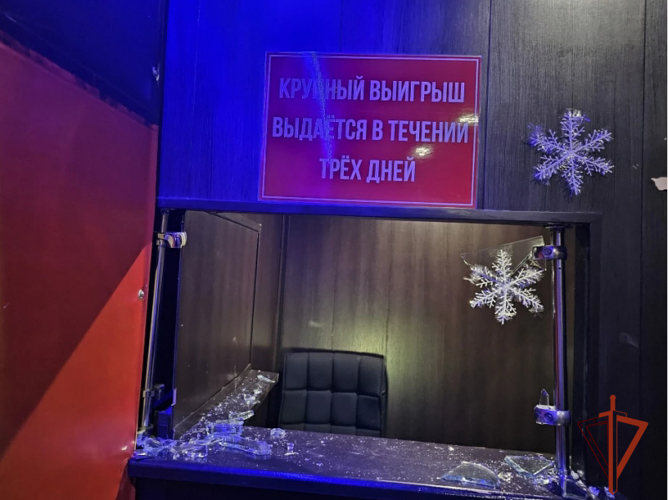 При поддержке спецназа Росгвардии ликвидирован игровой клуб в Новосибирской области