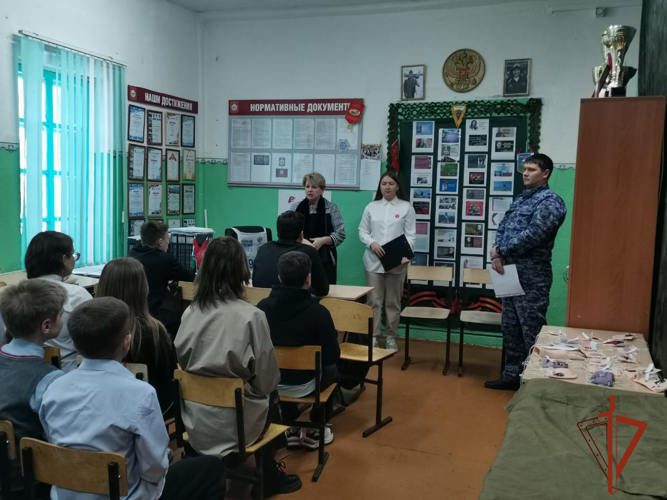 В подразделениях Росгвардии Новосибирской области проходят мероприятия, посвященные Дню Героев Отечества