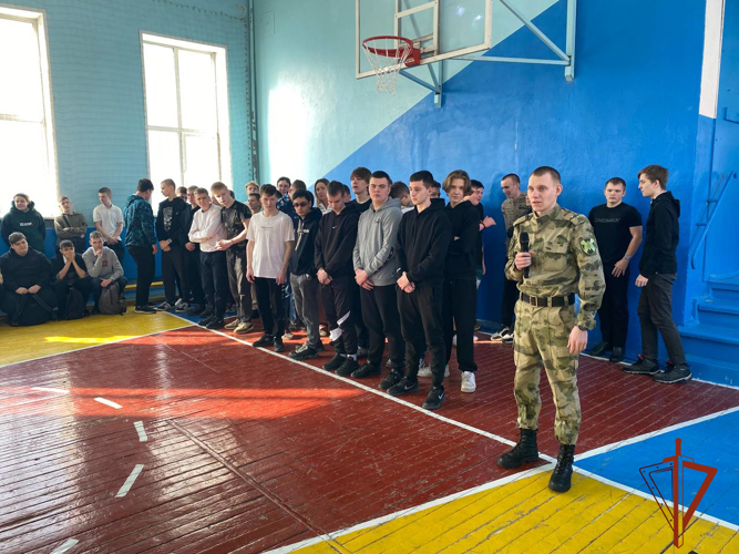 Военнослужащие Росгвардии приняли участие в тематических мероприятиях, приуроченных ко Дню защитника Отечества