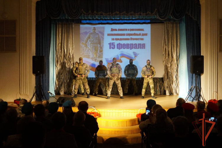 В Новосибирской области росгвардейцы приняли участие в мероприятиях, приуроченных к 35-летию вывода советских войск из Афганистана. 