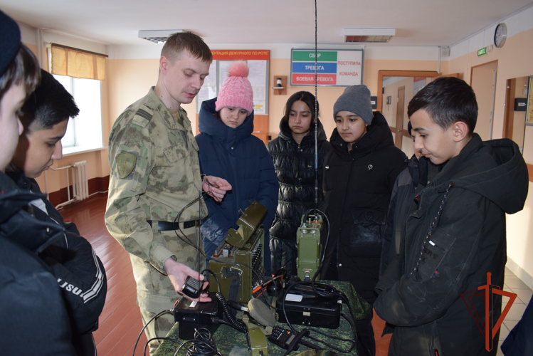 В Новосибирской области сотрудники и военнослужащие Росгвардии приняли участие в мероприятиях, приуроченных победе в Сталинградской битве