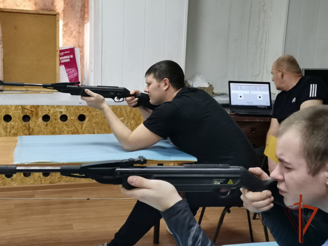 В Новосибирской области сотрудники вневедомственной охраны Росгвардии выполнили спортивные нормы ГТО