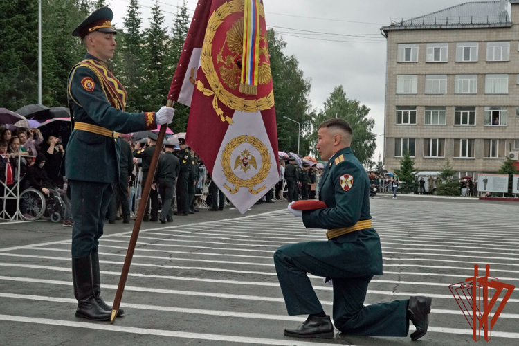 Новосибирский военный институт Росгвардии отмечает 53-летие со дня образования 