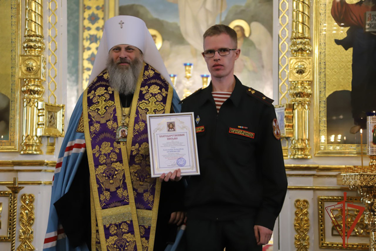 Память героев, погибших при исполнении воинского и служебного долга, почтили в День войск национальной гвардии Российской Федерации в Новосибирске
