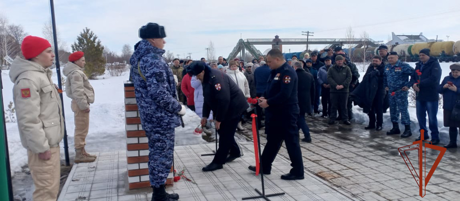 В Новосибирской области открыли мемориал военнослужащим и сотрудникам Росгвардии
