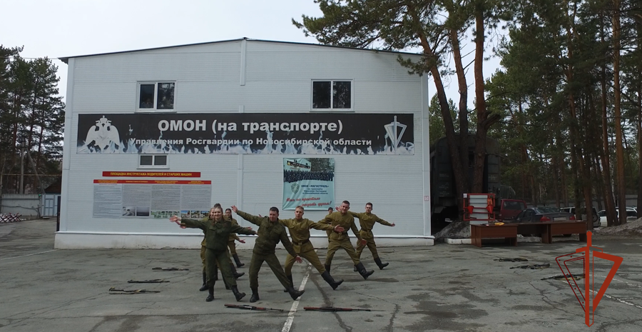 Сотрудники ОМОН на транспорте «Магистраль» провели день открытых дверей в честь 31-летия со дня образования отряда