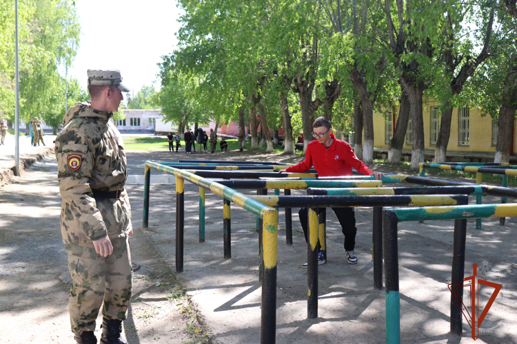 В Новосибирском военном институте Росгвардии провели военно-патриотическую игру «Зарница» в новом формате