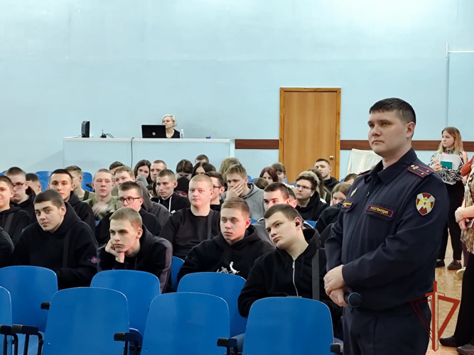 Сотрудники Росгвардии провели мероприятия, приуроченные к годовщине снятия блокады Ленинграда в Новосибирской области