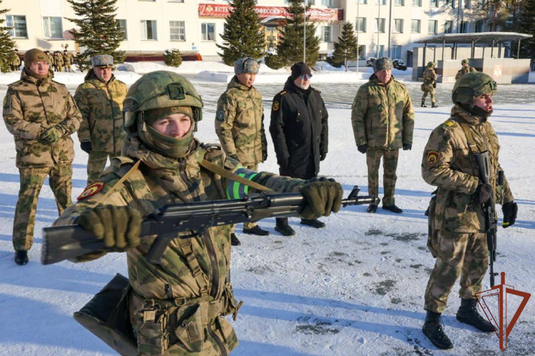Генерал-полковник Алексей Воробьев проверил деятельность Новосибирского военного института Росгвардии