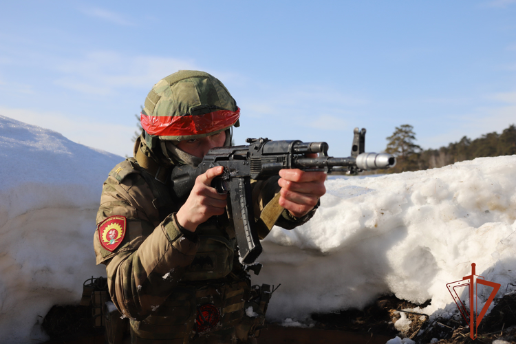 Курсанты Новосибирского военного института Росгвардии отработали тактику действий подразделений с учетом опыта СВО 