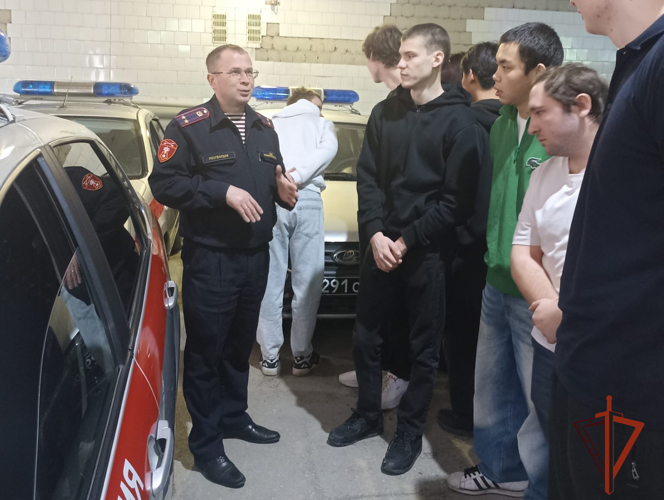 Будущие юристы пройдут практику в подразделениях вневедомственной охраны Росгвардии по Новосибирской области